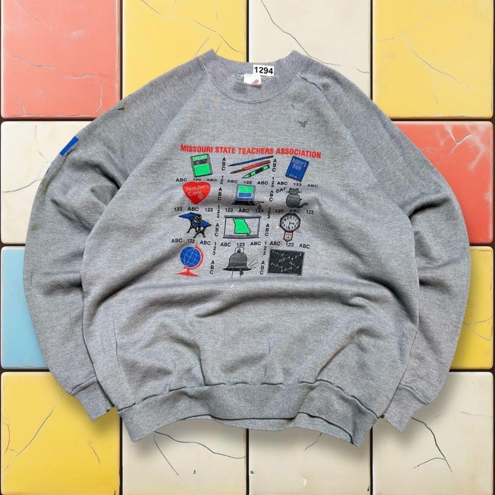 VTG Missouri Teachers Crewneck Sweatshirt‎ 90S Woman L Gray Jumper Sweater USA